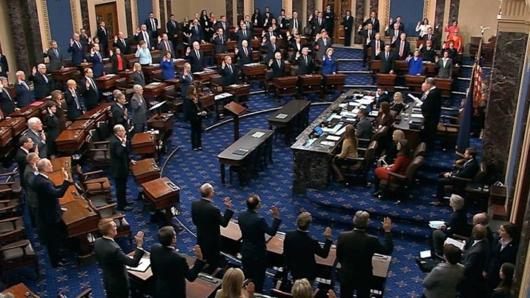 Nebraska aprobó los criptobancos y Texas el estatus legal de las criptomonedas