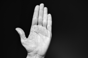 Tom Lee pronostic00000000a un bitcoin a $100 mil para final de año y Chanpeng Zhao cree que si vendes antes "debes darte una bofetada"