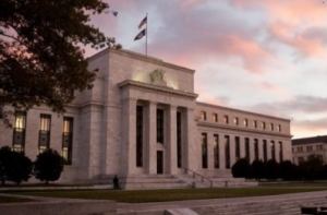 Reserva Federal de St. Louis no considera a bitcoin como una amenaza para el dólar