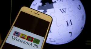 Wikipedia vende un NFT de su primera edición por 750 mil dólares