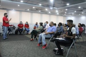 Banco del Tesoro ofrece talleres y financiamiento a emprendedores