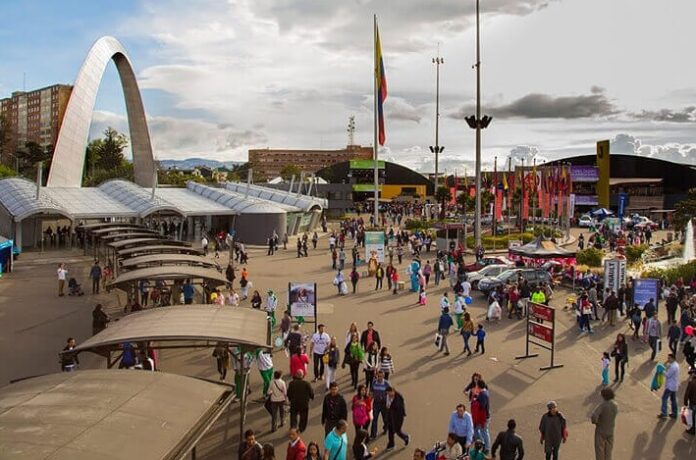 En Colombia inició la 16º Feria Internacional de Arte y sus puntos de atracción son los NFT y el metaverso