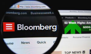 Nayib Bukele acusa a Bloomberg de mentir acerca de la adopción del bitcoin en El Salvador