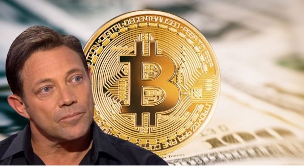 ¿Por qué comprar bitcoin y no otras criptomonedas? Esto fue lo que recomendó el “El lobo de Wall Street” a los inversionistas