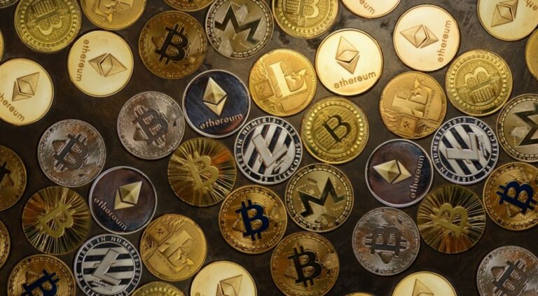 ¿Binance Coin (BNB) y Avalanche (AVAX) al borde de la caída? Esto dicen los gráficos