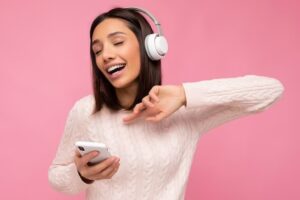 Cómo escuchar y descargar música gratis en Telegram sin conexión a Internet