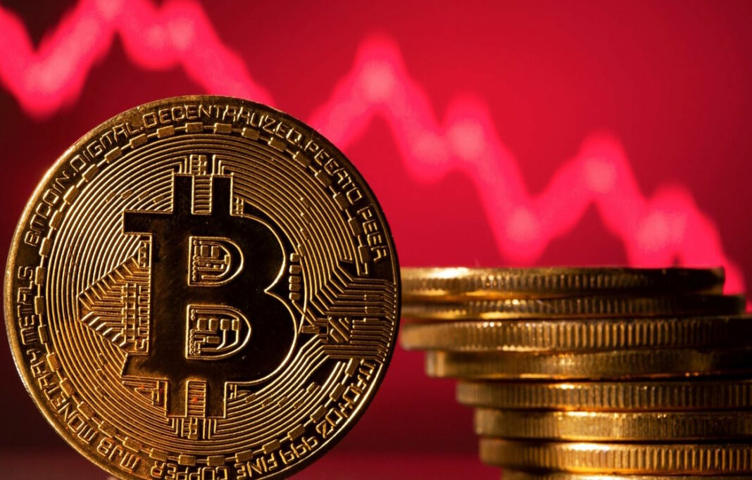 ¿Qué provocó la caída del bitcoin (BTC), según Santiment?