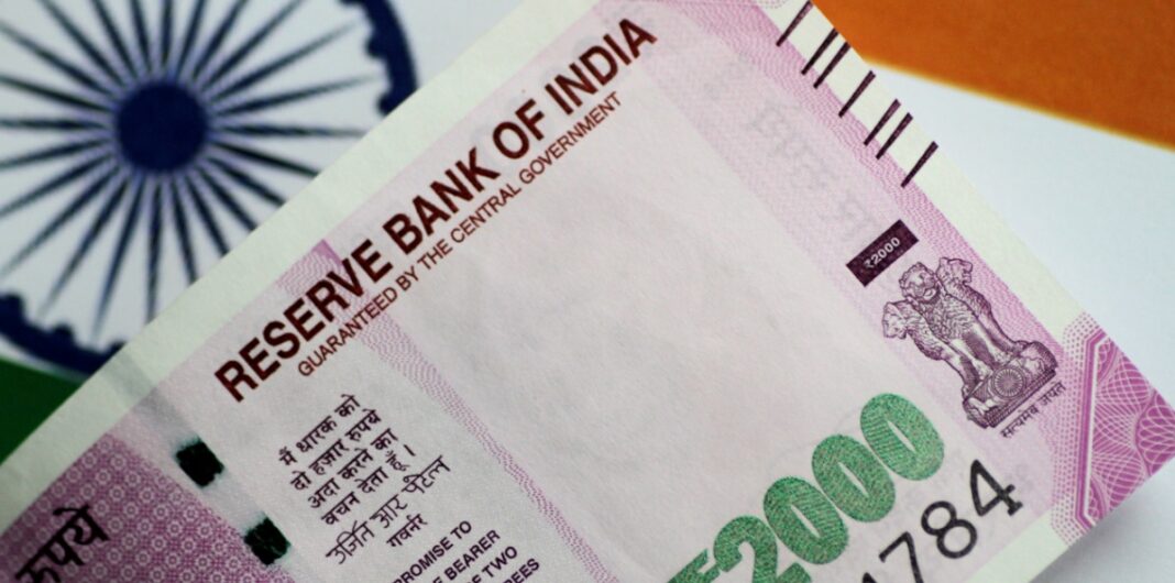 La India liquidará sus transacciones internacionales con rupias | ¿Abandonan el dólar?