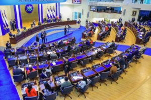 El Salvador aprobó ley que exonera de impuestos a empresas tecnológicas