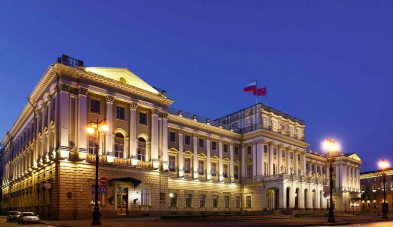 Bancos de Rusia comenzaron a rastrear actividades de sus clientes en criptomonedas