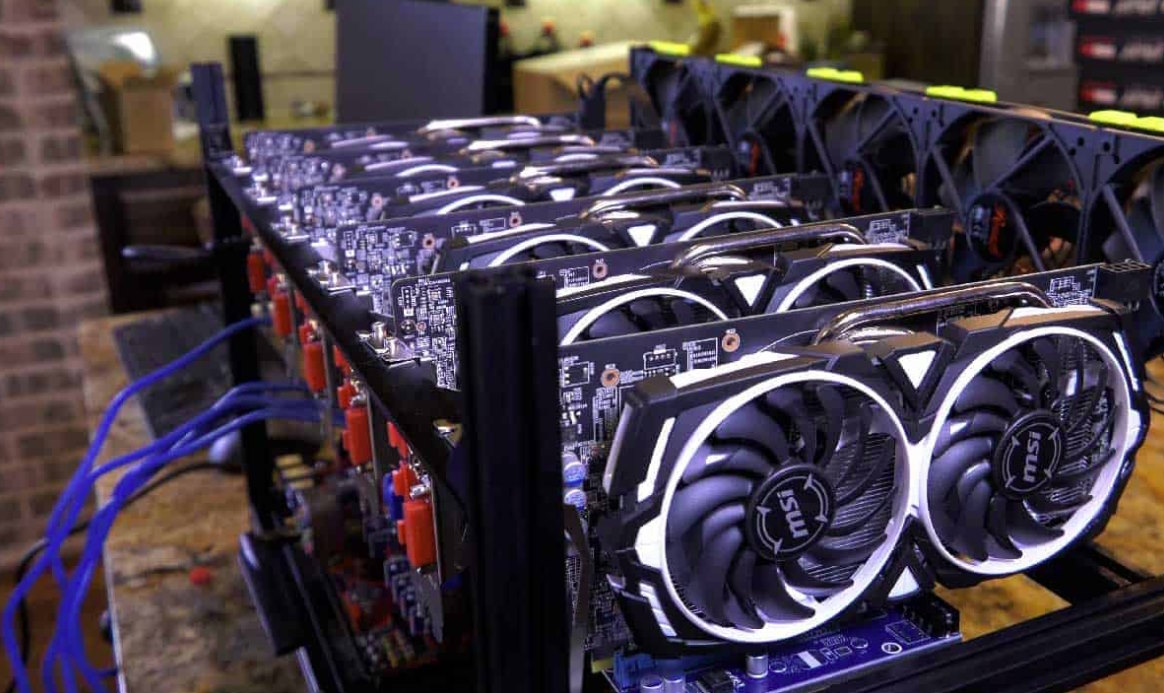 Acciones de empresas mineras del bitcoin (BTC) son una opción a "considerar", según analista