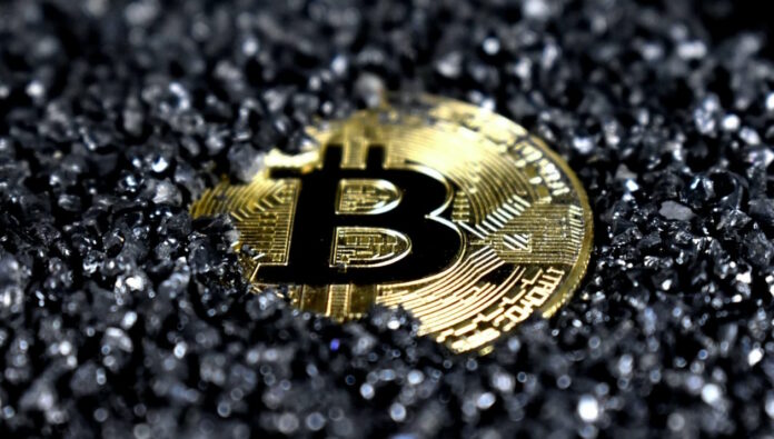 Caída en el precio del bitcoin (BTC) podría llevarle hasta este nivel, según analista