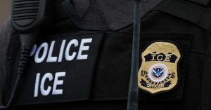 Redadas de ICE en EE.UU: 5 consejos clave para protegerte y defender tus derechos